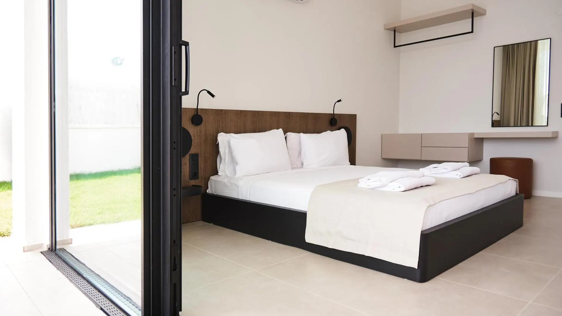 Ashta Suites / Color Block Fethiye